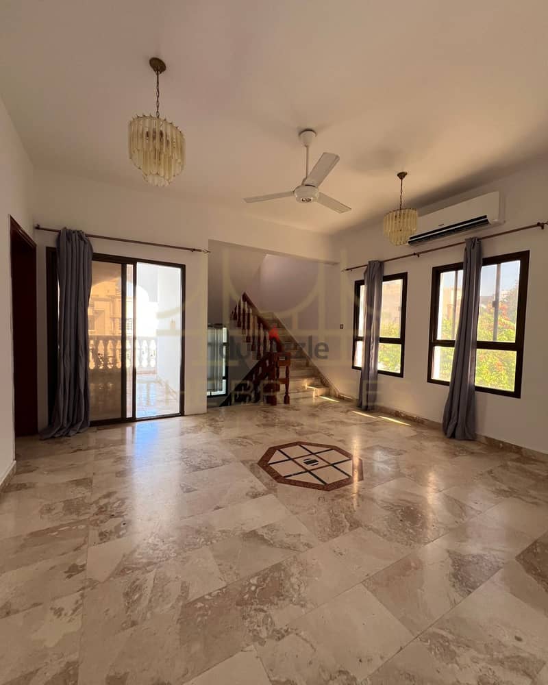 MADINAT QABOOS | CLASSIC 4BR VILLA FOR RENT 5