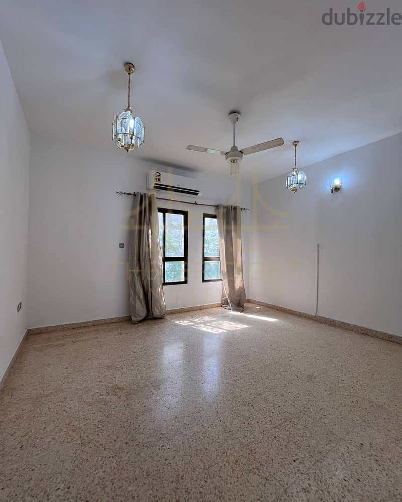 MADINAT QABOOS | CLASSIC 4BR VILLA FOR RENT 7