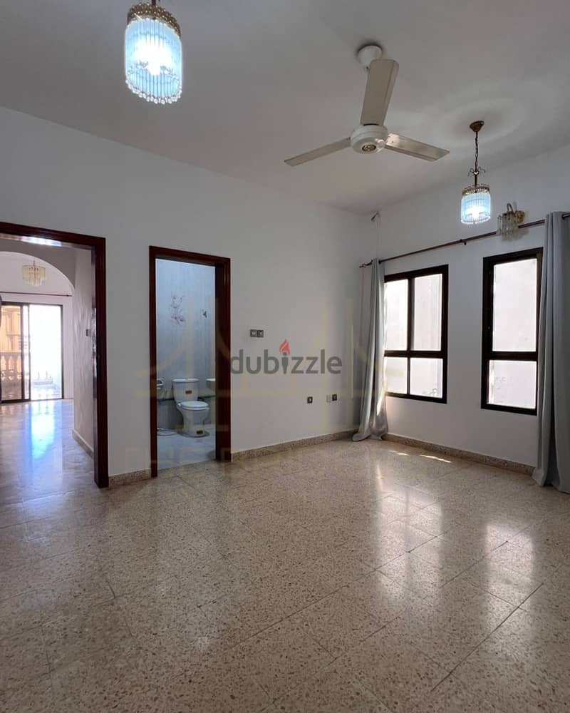 MADINAT QABOOS | CLASSIC 4BR VILLA FOR RENT 9