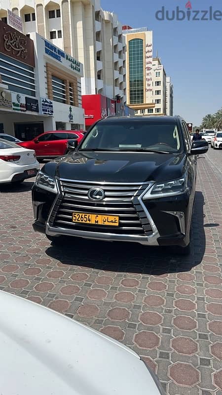 Lexus LX 570 2017 0