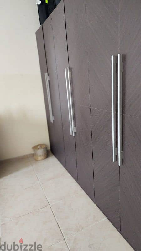 wardrobe - 6 doors (home centre) 1