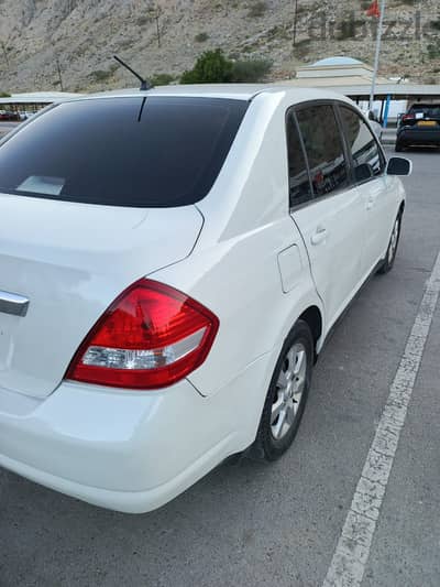 Nissan Tiida 2008 2008