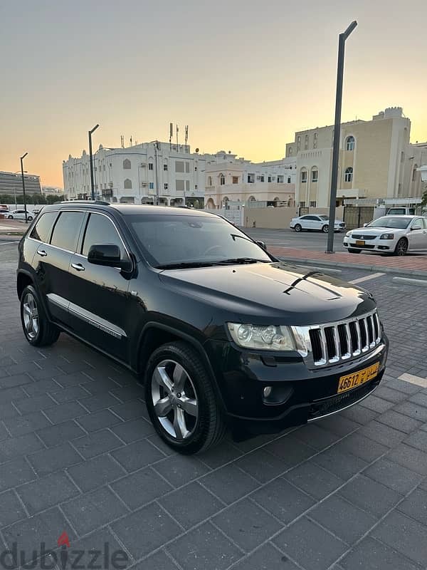 Jeep Grand Cherokee 2011 0