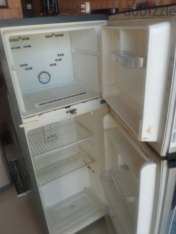 refrigerator good working 1