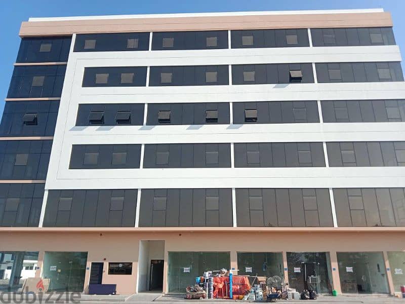 office for rent مكتب للايجار 1