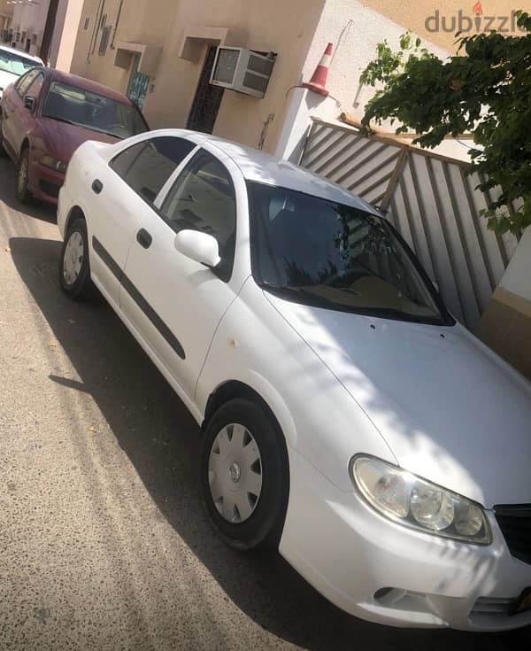 Nissan Sunny 2010 1