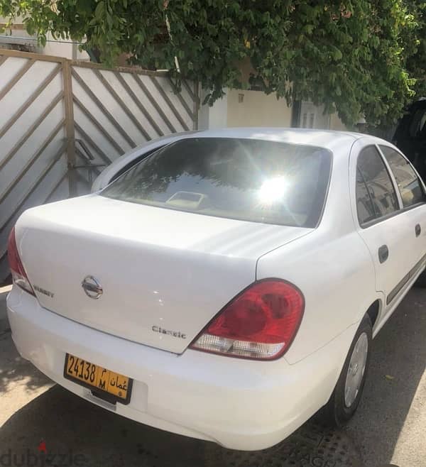 Nissan Sunny 2010 2