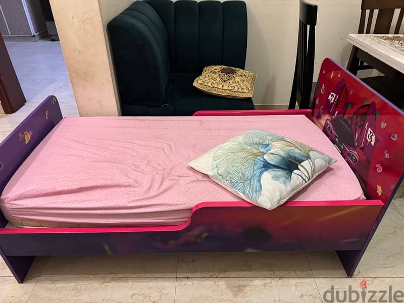 in very good condition kids bed used for shor time 1