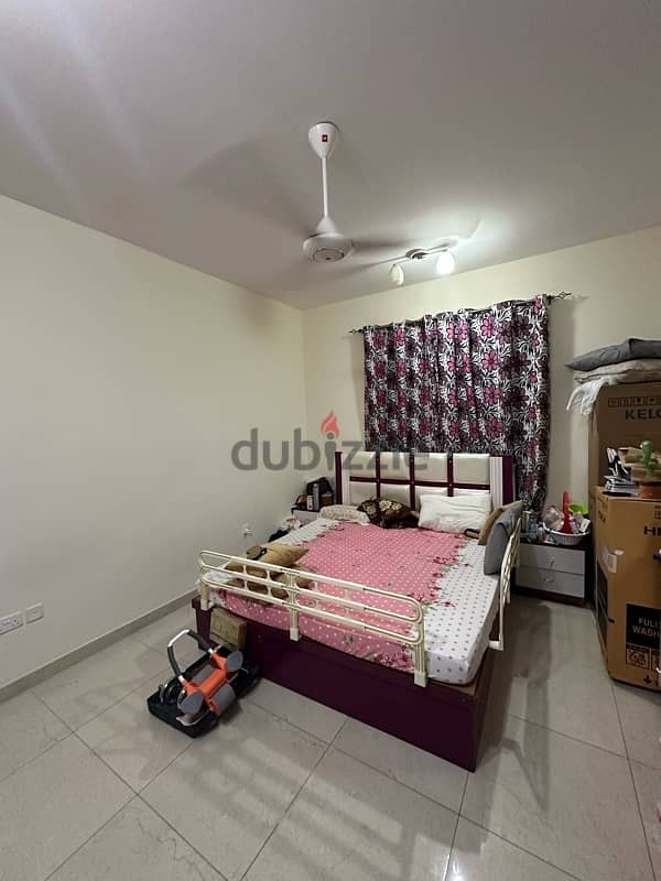 Spacious luxury 1 BHK flat for rent Fix price 1