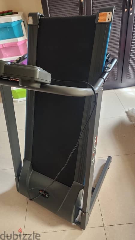 used treadmill available for urgent sale 3