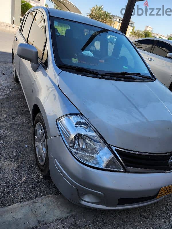 Nissan Versa 2012 4