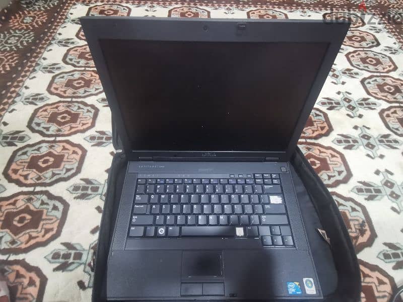 Dell laptop E5400 4gb  4gb ram 256g hard disk 0