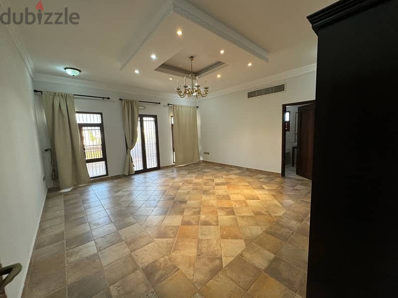 Highly recommended for 4+1BR twin villa near by the sea shatti Qurum 11