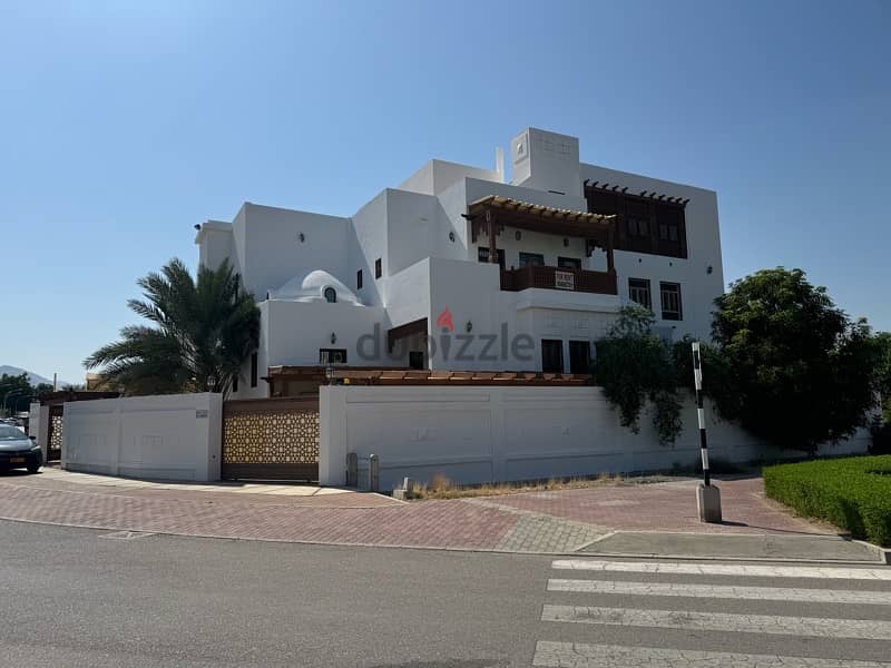 Highly recommended for 4+1BR twin villa near by the sea shatti Qurum 17