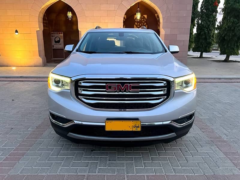 GMC Acadia 2019-2020 Oman car Low milage 1