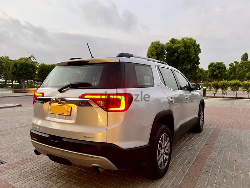 GMC Acadia 2019-2020 Oman car Low milage 3