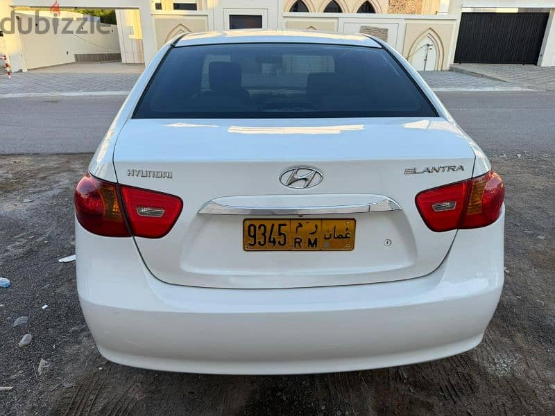 Hyundai Elantra 2011 7