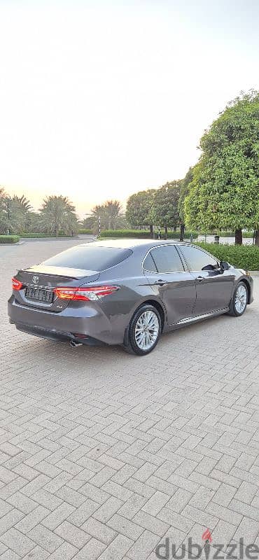 Toyota Camry 2018 4