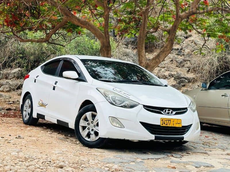 Hyundai Elantra 2012 0