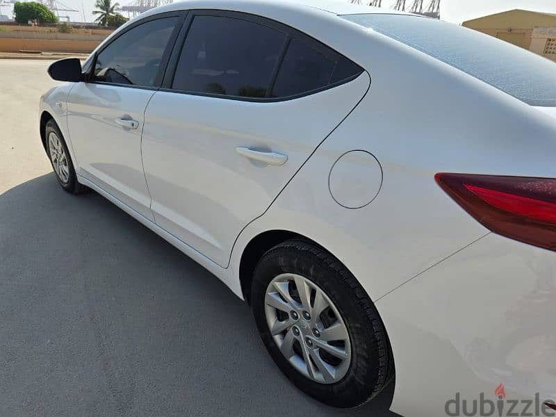 Hyundai Elantra 2017 7