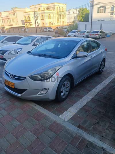 Hyundai Elantra 2012