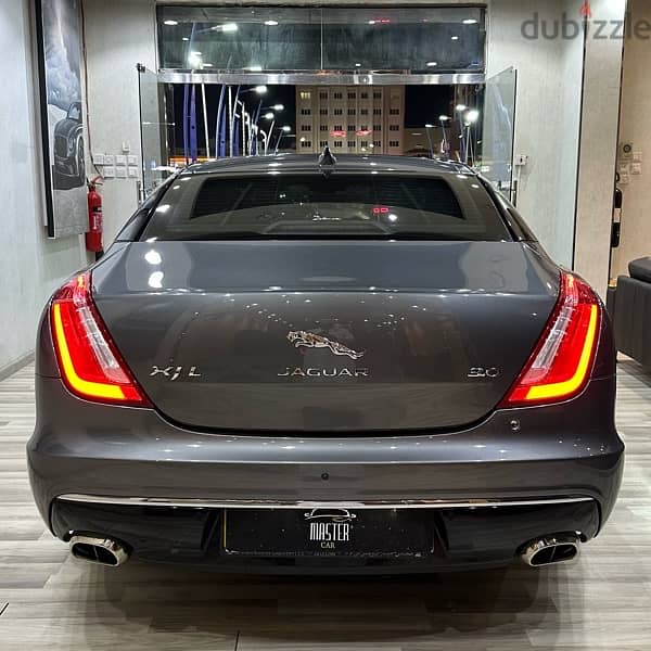 Jaguar XJ 2019 8