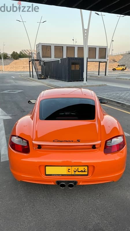 Porsche Cayman 2009 1