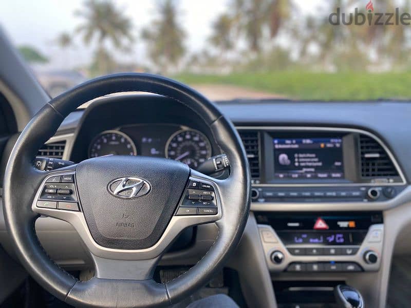 Hyundai Elantra 2018 7