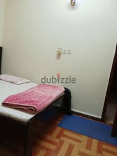 single room bed space available for rent only   working ledy 0