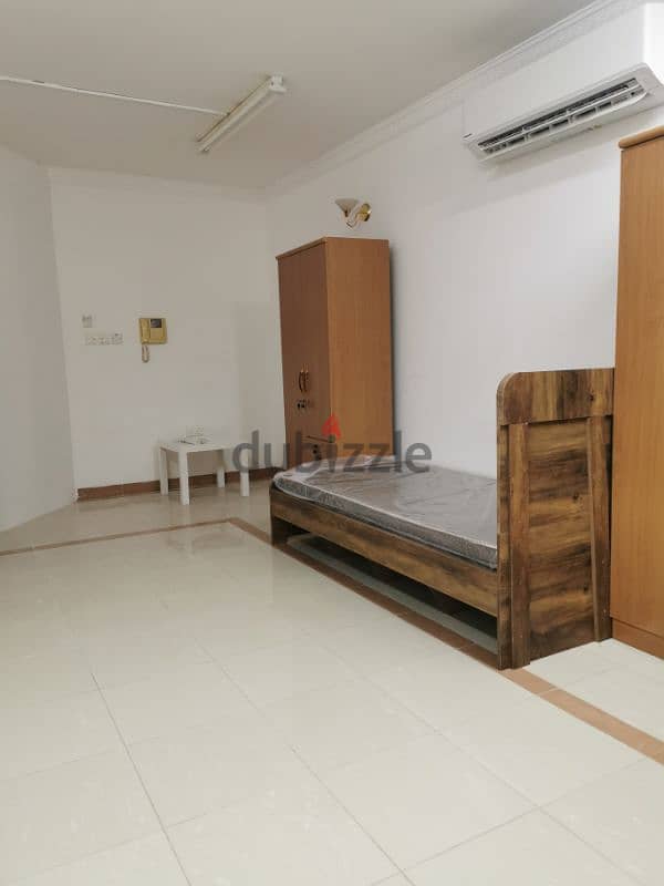 BedSpace for Rent In AL KHEWAIR for bacholar 1