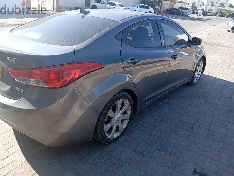 Hyundai Elantra 2013 4