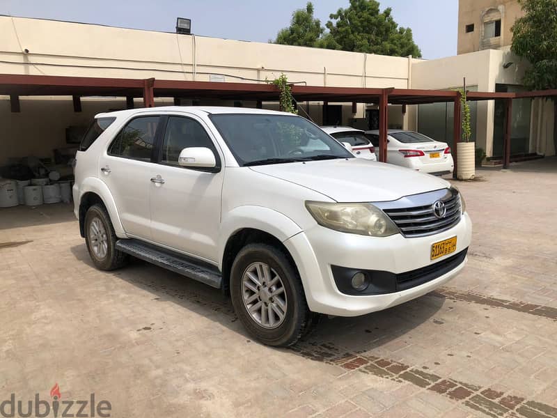 Toyota Fortuner 2012 3