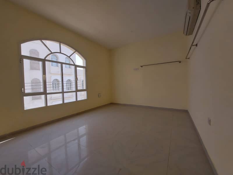 "SR-MH-662  Premium Quiet Villa to Let in Al Mawaleh South 11