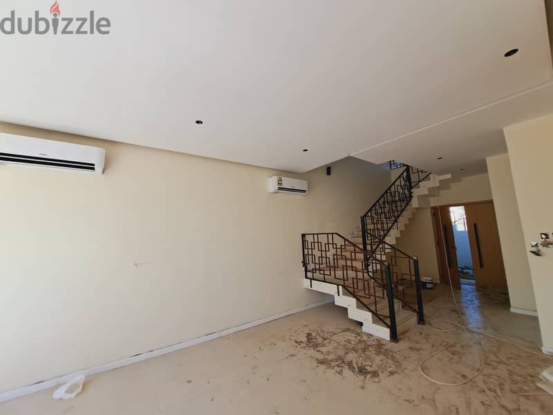 For Rent 6 Bhk Villa In Al Ansab للإيجار فيلا 6 غرف نوم في الأنصب 7