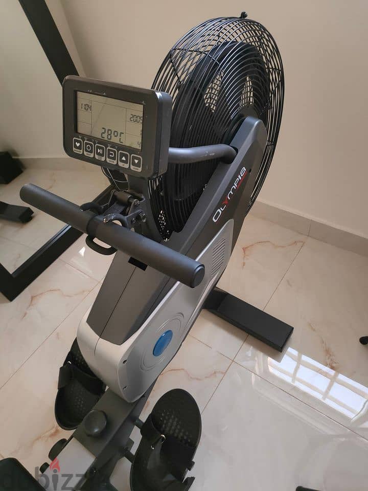 Olympia air rowing machine BRAND NEW 2