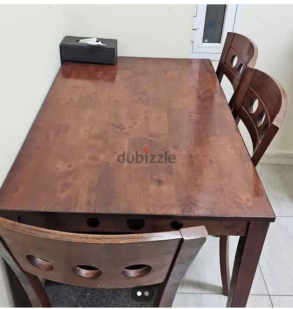 DINNING TABLE 0