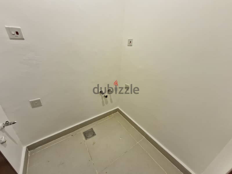 Excellent Deal: 2 BR Amazing Apartment in Muscat Grand Mall, Ghubra 4