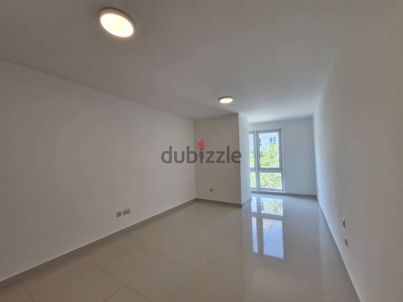 Excellent Deal: 2 BR Amazing Apartment in Muscat Grand Mall, Ghubra 5