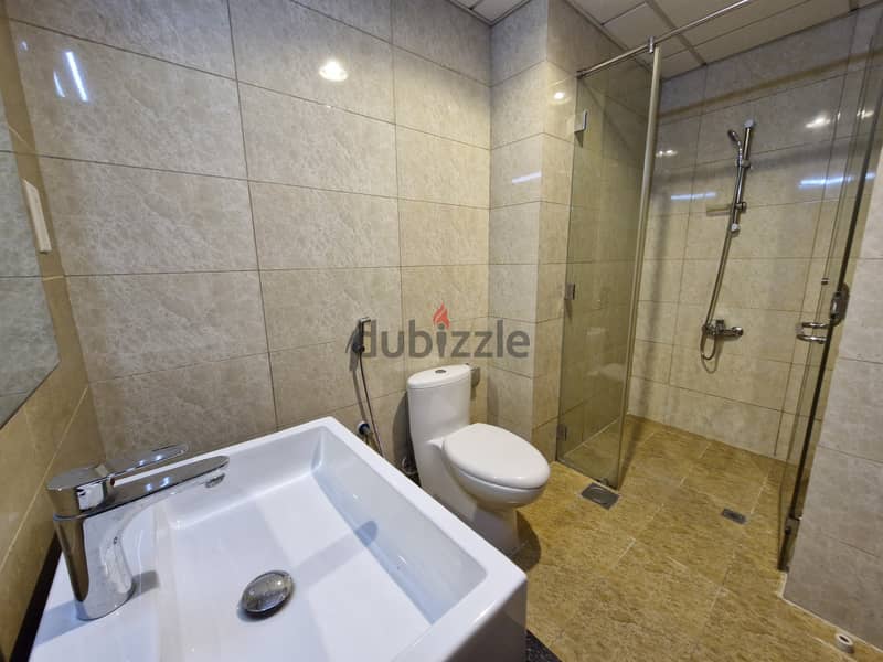 Excellent Deal: 2 BR Amazing Apartment in Muscat Grand Mall, Ghubra 8