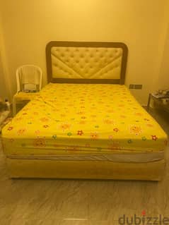 Selling in cheap price bed and mattress in 30 0