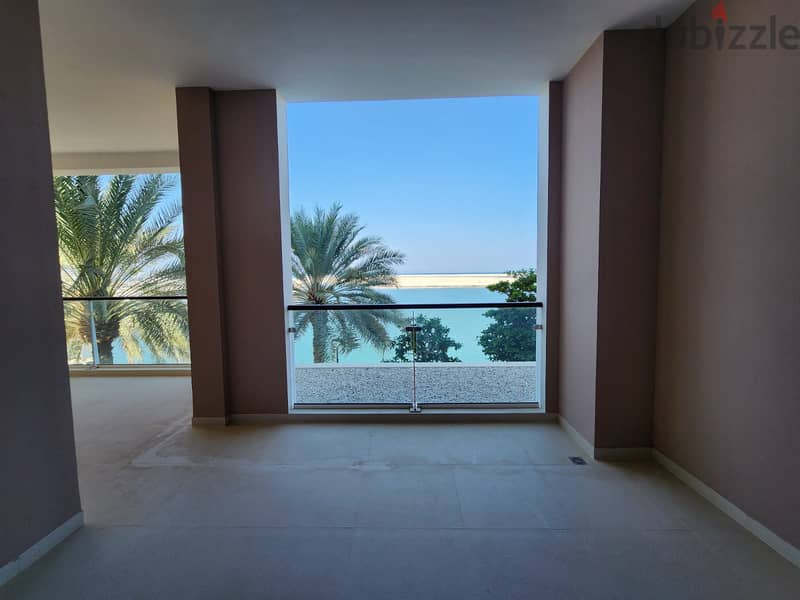 Luxurious 3BHK Apartment with Marina View in Al Mouj PPA365 3