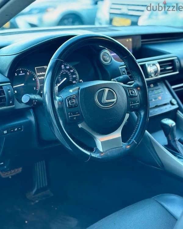 Lexus IS 200 2017 6