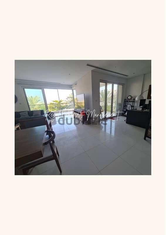 Lovely  well maintained beautiful 2BHK apartment, it is marina view 5