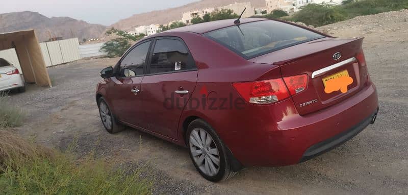 Kia Cerato 2011 4