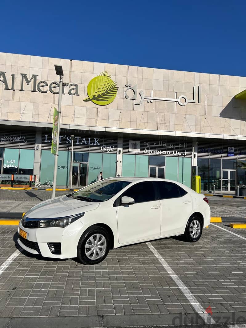 Toyota Corolla 2015 XLi Oman Car,No Accident,Service from Toyota 1