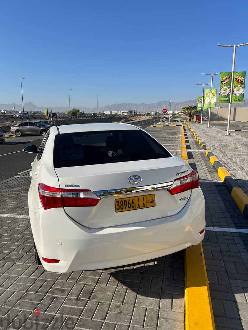 Toyota Corolla 2015 XLi Oman Car,No Accident,Service from Toyota 2