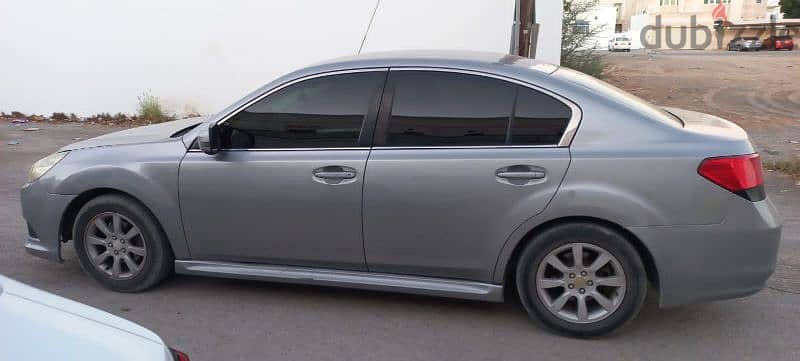 Subaru Legacy 2011 3