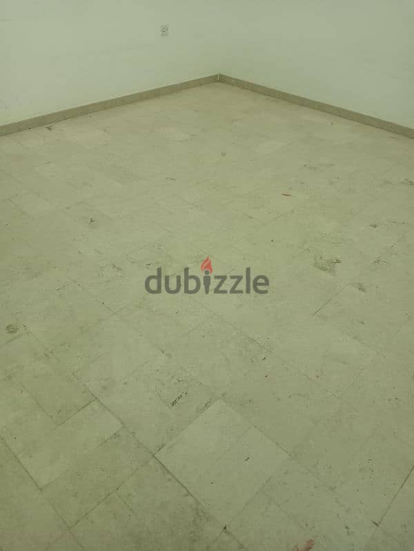 Single room with attached bathroom 70 riyal only 2