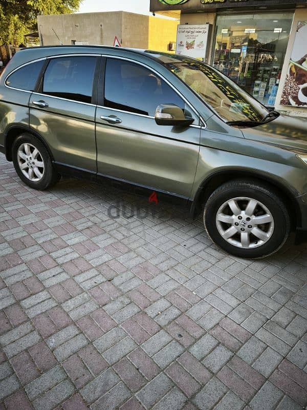 family use Honda CR-V 2007 3