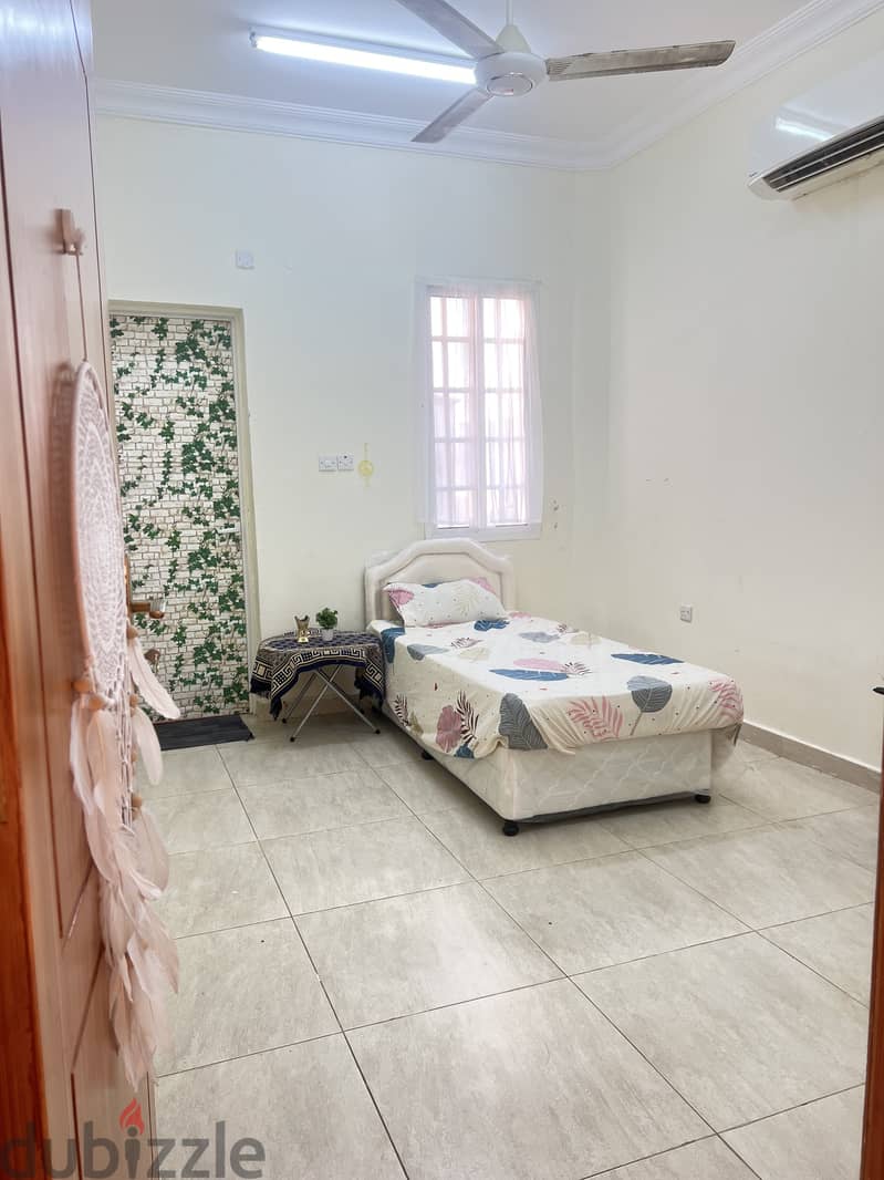 Sharing room for rent including wifi for small family(2 persons) 3